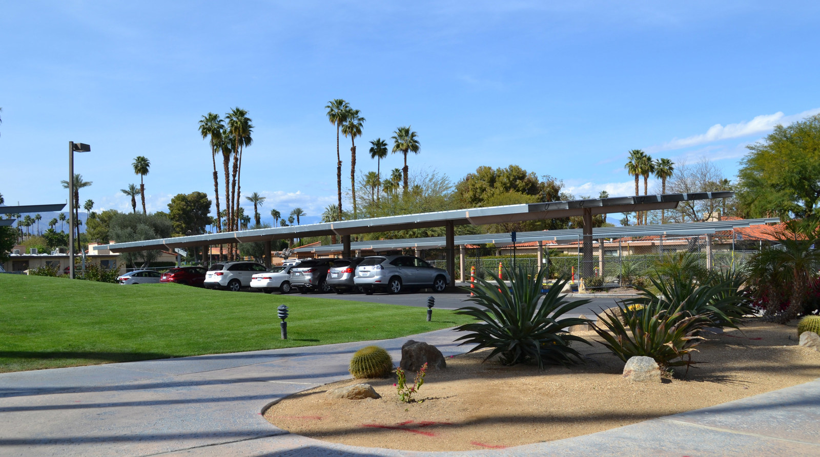 450-kW solar carport to offset 70% of California country club's power ...