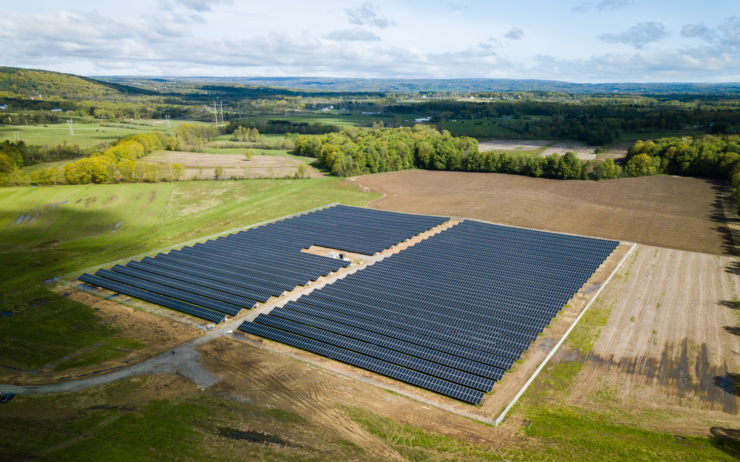 Guilderland Central School District unveils 3MW groundmounted solar array