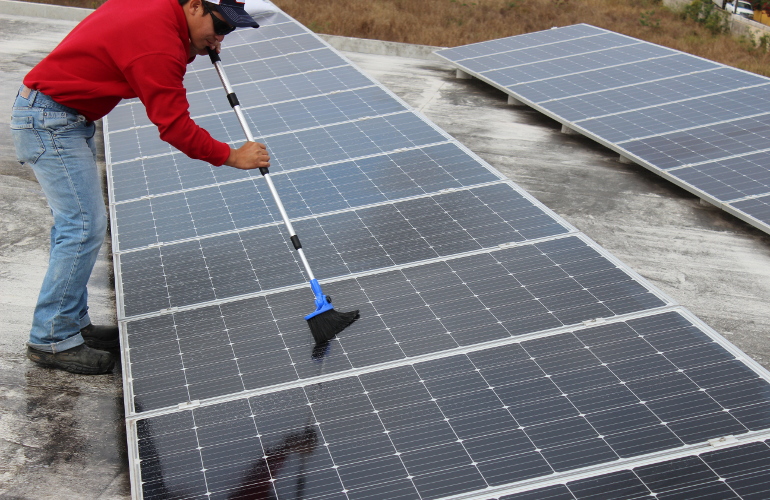 Solar Panel Cleaning in La Jolla CA