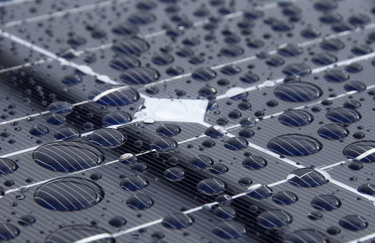 Canadian manufacturer to make glass for solar panels in United States